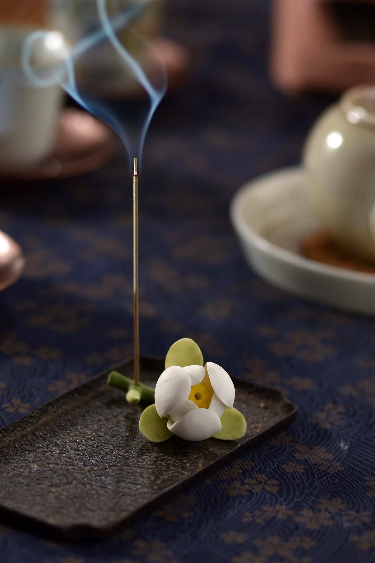 手捏瓷花°夜合花