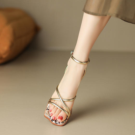 舒适时尚，轻女人味十足凉鞋ZYY-A418 商品图3