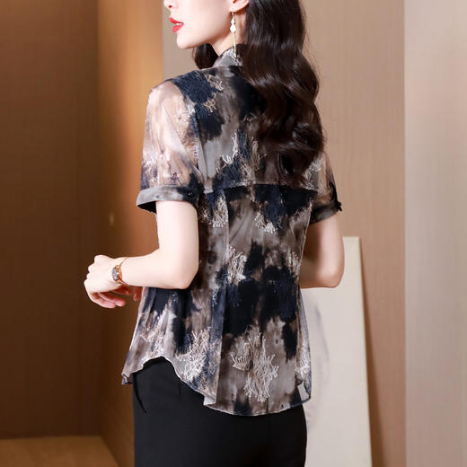 KQLB43N8352欧洲站2023夏季短袖蕾丝衫上衣女镂空网纱打底衫别致印花衬衫 商品图2