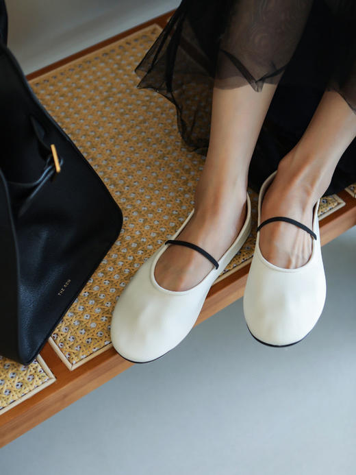 522-8 自留 肯豆 白百合同款 TR极简 Elastic芭蕾平底鞋 全皮奶奶鞋 商品图1
