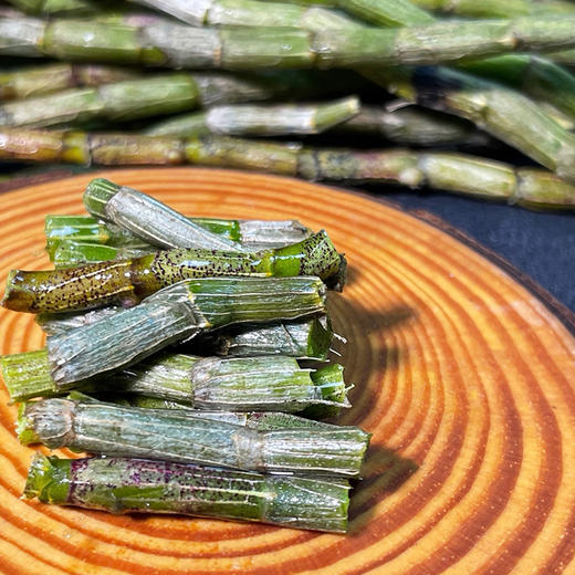 云南新鲜铁皮石斛鲜条 甄选5年以上的铁皮石斛  滋阴清热 煲汤泡水 500g 商品图12