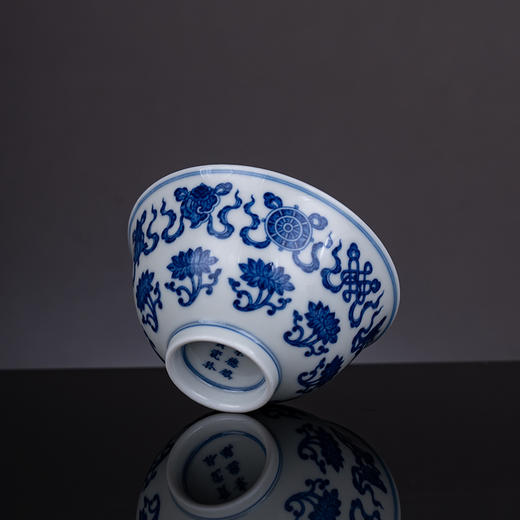青花莲运八宝杯 商品图1