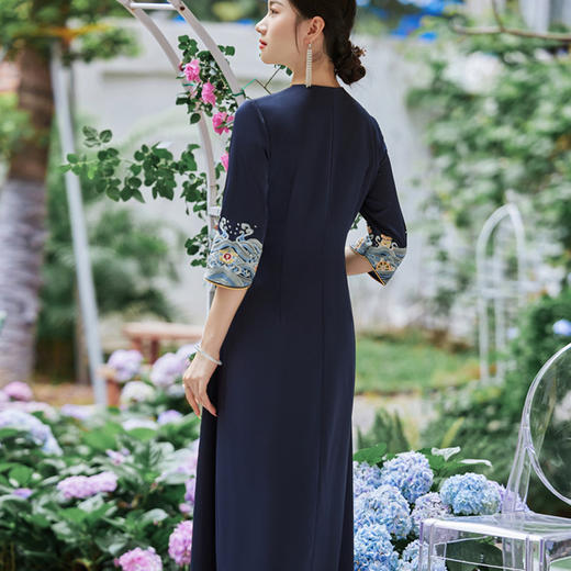 FLZD-2362夏季新款气质休闲V领绑带绣花连衣裙修身显瘦女2362 商品图4