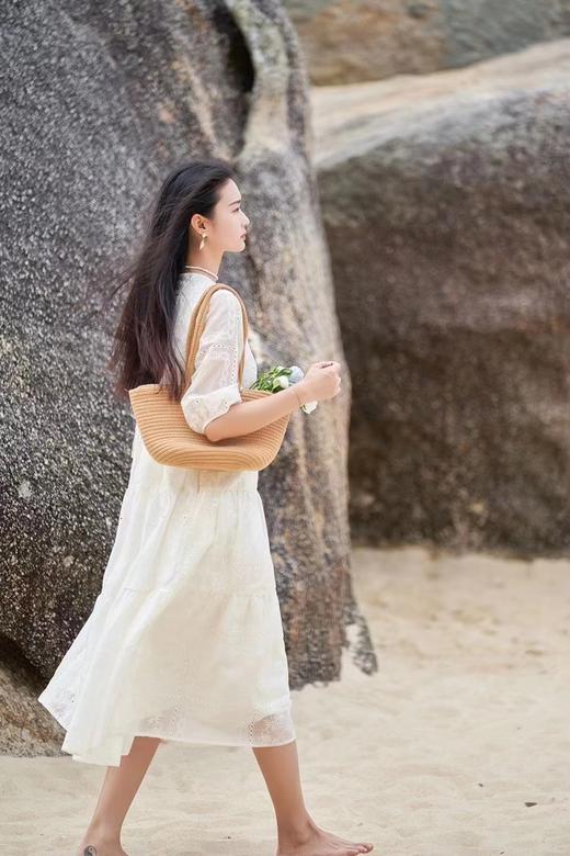 女刺绣连衣裙32259 商品图1