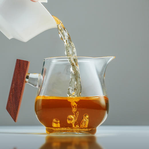 中粮-中茶银孔雀普洱生茶 2023年357克/饼/云南干仓直发 商品图1