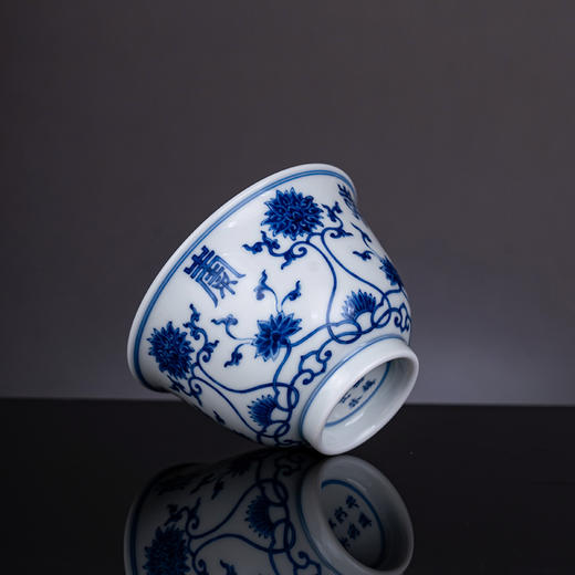 青花五福同寿杯 商品图3