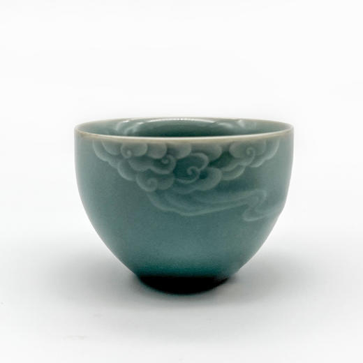 尚唐丨龙泉青瓷 祥云品茗杯 尚唐 弟窑 尚粉 听云小杯 75ml  商品图0