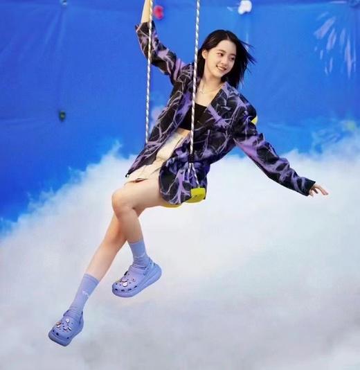 全家都有！白敬亭/大幂幂代言！Cr**s原厂の合集！厚底情侣DIY凉拖沙滩鞋 商品图9