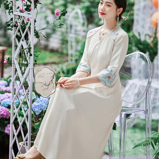 FLZD-2362夏季新款气质休闲V领绑带绣花连衣裙修身显瘦女2362 商品图8