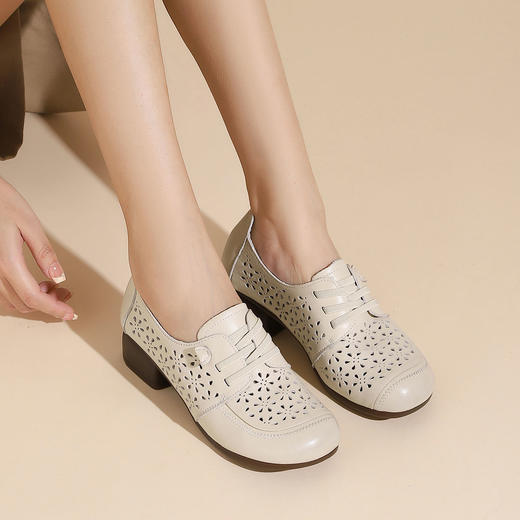 西村名物2023夏季新款休闲风镂空扣带单鞋女软底软面洞洞鞋X23AH13351 商品图1