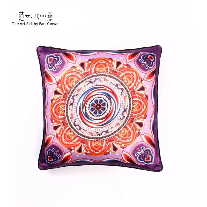 龙纹藻井（抱枕）