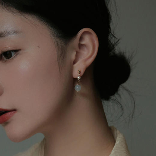 高冰感和田玉耳环女，ins风圆脸显瘦高感蚊香盘耳夹女无耳洞耳饰QS-002 商品图1
