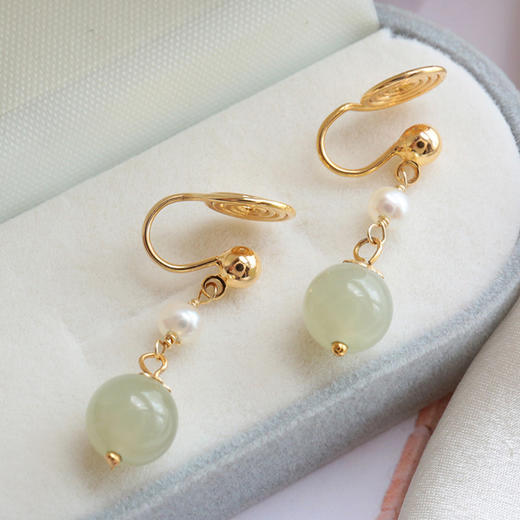高冰感和田玉耳环女，ins风圆脸显瘦高感蚊香盘耳夹女无耳洞耳饰QS-002 商品图3