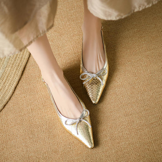 舒适百搭，真皮尖头平底凉鞋QS-23034 商品图3