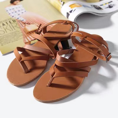 请帮我们分享【八一直播】FOREVER 21 女士平底一字平底凉鞋