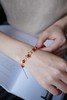 477096 18k金镶阿卡牛血红珊瑚·手链 极简大牌风，独家设计新品。 不规则几何设计，18k金精工打造。 裸石取一7.3*5.9mm，总长16.5+2.5cm延长链 超值价💰5980 商品缩略图0
