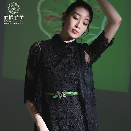 千年情话—梁祝草桥结拜漆黑色太阳花长裙2S40051 商品图4