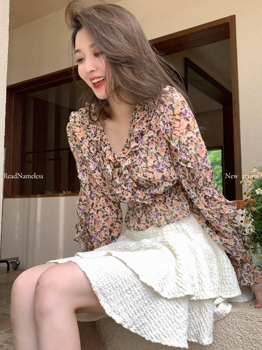 Read Nameless /泰国买的橘碎花上衣+卡其色花盆帽 商品图2