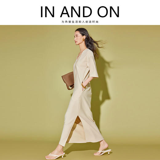 IN AND ON53428夏季新款女V领连衣裙垂感显瘦宽松简约气质开衩长裙 商品图0