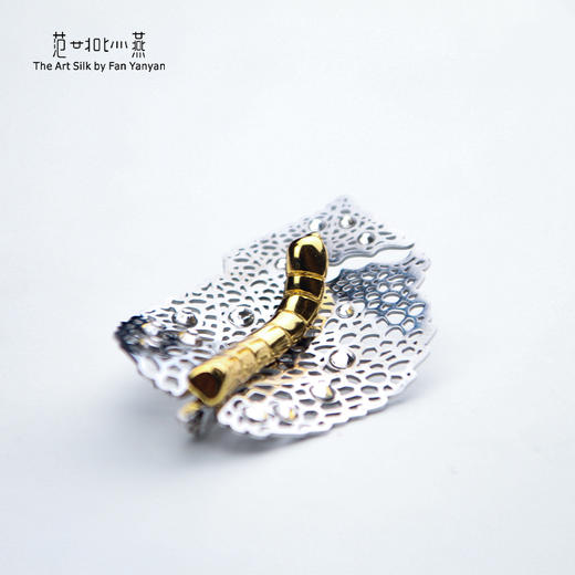 鎏金蚕胸针 商品图2