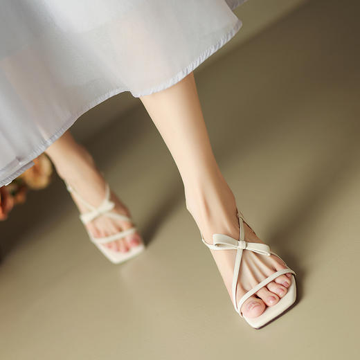 优雅百搭，蝴蝶结纯色凉鞋HB-Z509 商品图2