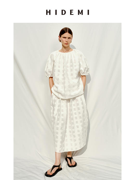 HIDEMI度假系列浮雕感艺术提花白色格纹茧型泡泡套装 上衣/茧型半身裙 商品图0