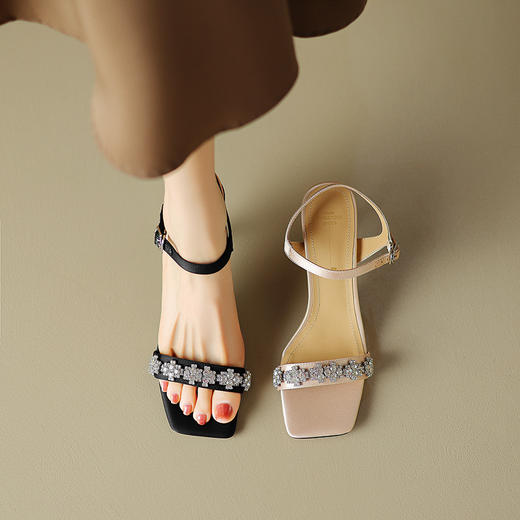 夏季新款，一字带钉珠高跟凉鞋HCY-3541 商品图0