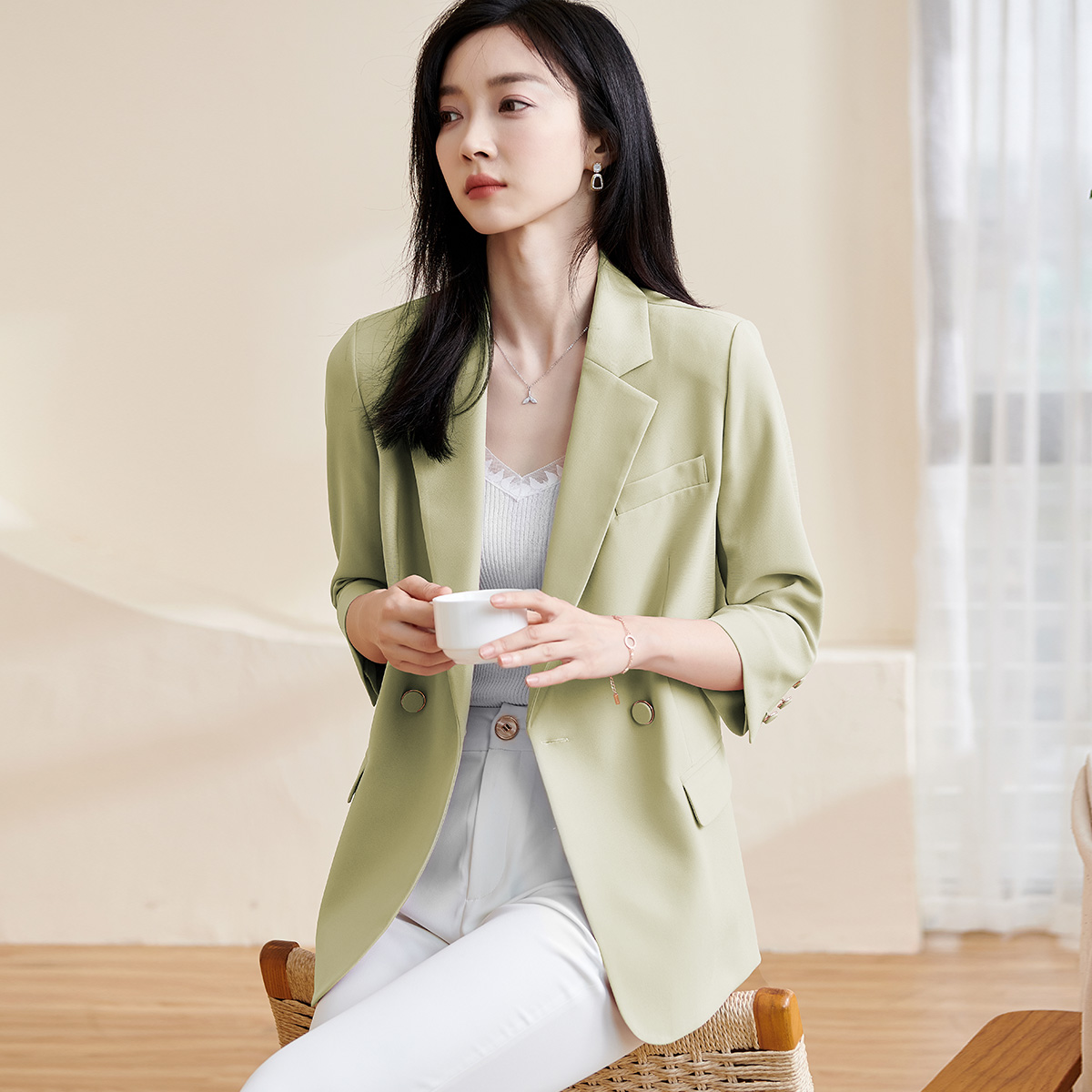 米思阳2025春夏新款职业装气质西服设计感七分袖薄款宽松外套1455