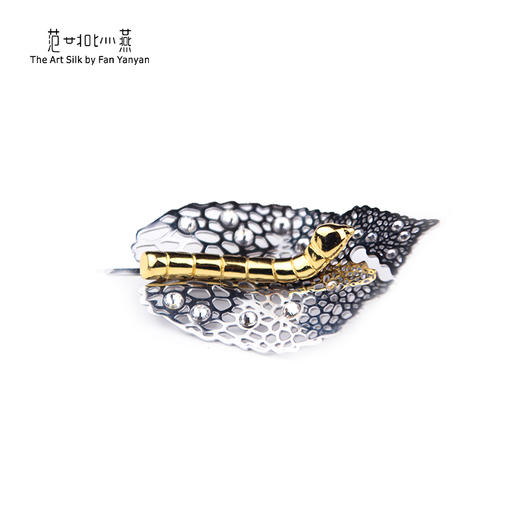 鎏金蚕胸针 商品图1