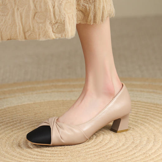 品质好货| Safiya索菲娅2023新款夏二层牛皮浅口玛丽珍粗跟单鞋SF31115798 商品图2