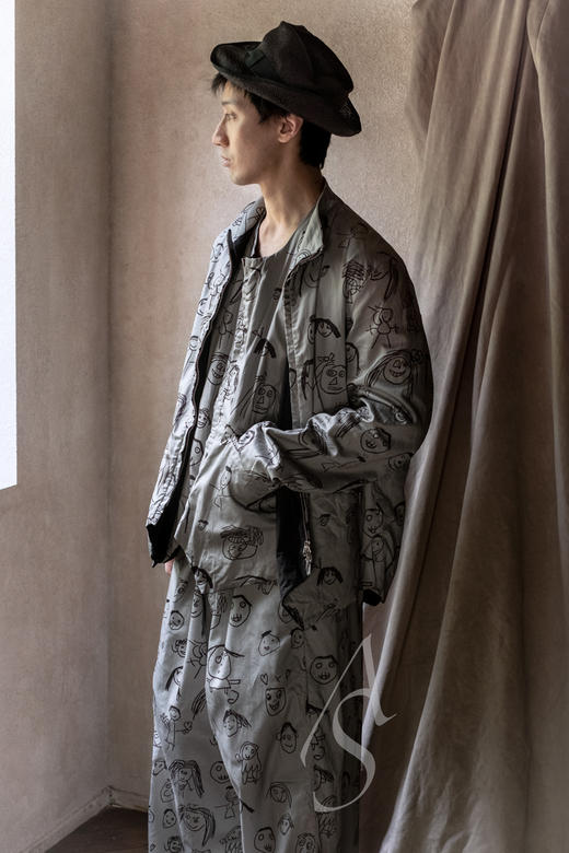 Paul Harnden  男士灰色faces印花jerkin 商品图1