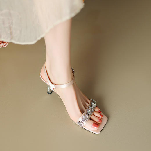 夏季新款，一字带钉珠高跟凉鞋HCY-3541 商品图9