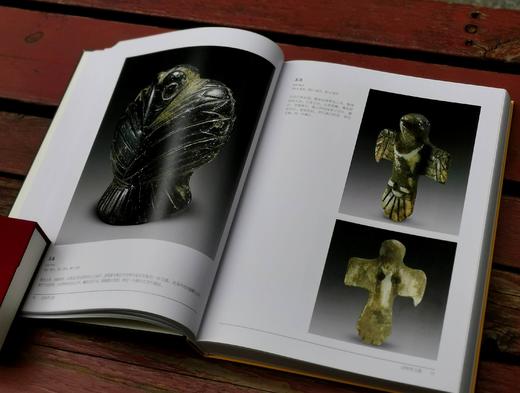 《红山遗韵》，软精装，16开，侯文海等编，故宫出版社2013年一版一印，定价480，售价238元。仅4册。 商品图7