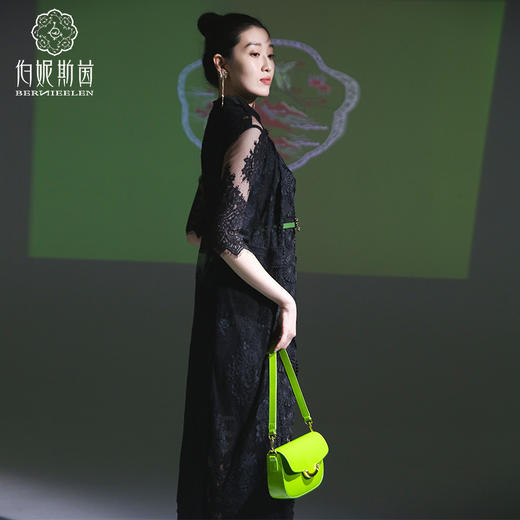 千年情话—梁祝草桥结拜漆黑色太阳花长裙2S40051 商品图1