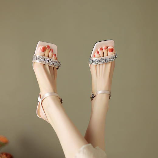 夏季新款，一字带钉珠高跟凉鞋HCY-3541 商品图7