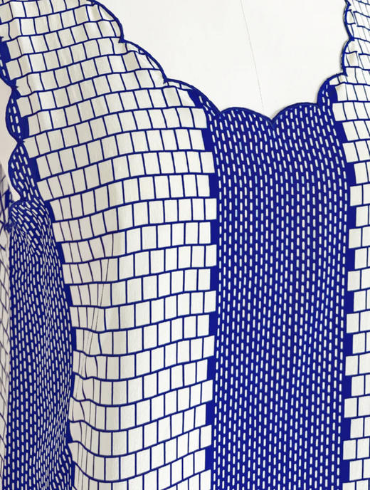 TYNVIE 波浪边车花背心 - 蓝印花 商品图5