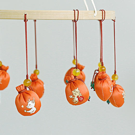 【半山书局】B座14F丨善语堂十二生肖香囊 商品图2