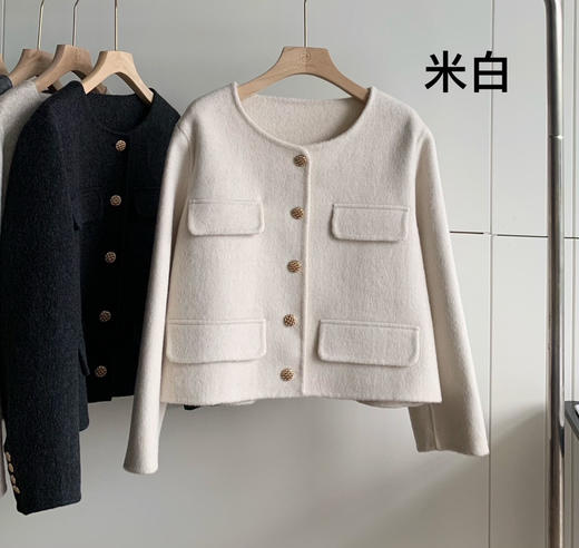 6色反季羊毛大衣 商品图11