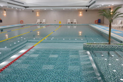 【锋尚游泳私教课一对一】私教体验课｜送游泳门票一张  如风生活特惠团购 商品图2