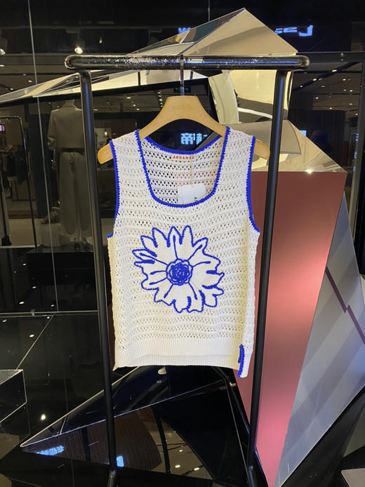 花朵刺绣针织背心 商品图1