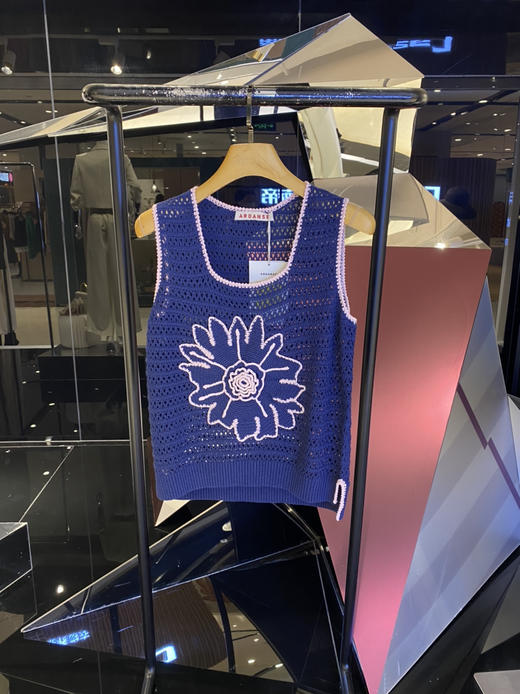 花朵刺绣针织背心 商品图0