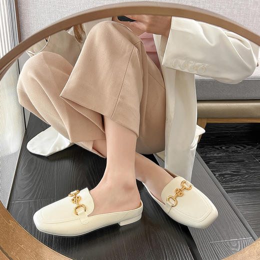 【码数偏小建议拍大一码】买1送1一脚蹬“懒人”鞋拖法式气质半拖 2023新款夏季穆勒鞋可外穿，柔软舒适易打理，鞋底防滑凉鞋 商品图2