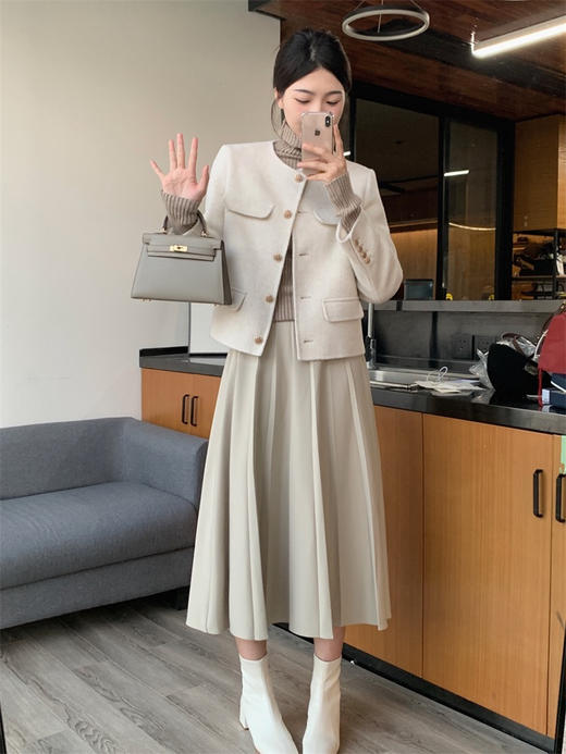 6色反季羊毛大衣 商品图5