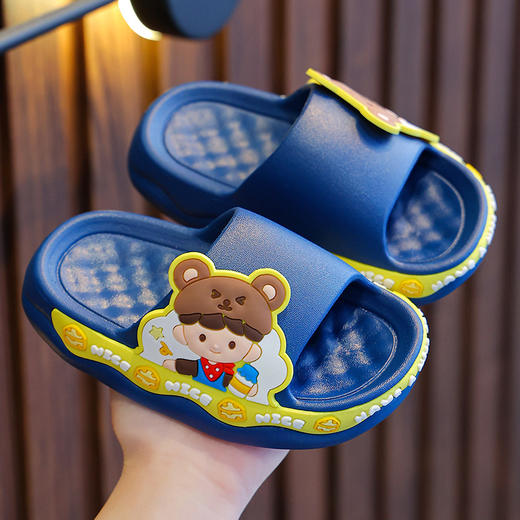 卡通儿童踩屎感拖鞋夏季新款室内家居浴室洗澡儿童防滑凉拖鞋 商品图5