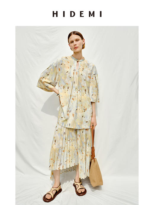 HIDEMI度假系列“夏日捕梦”艺术感手绘印花压褶套装 短袖衬衫/背心/百褶裙/短裤 商品图5
