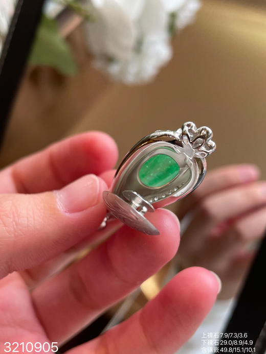 玻璃木艳绿水滴吊坠 99999【3210905】 商品图7