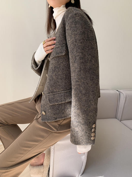 6色反季羊毛大衣 商品图3