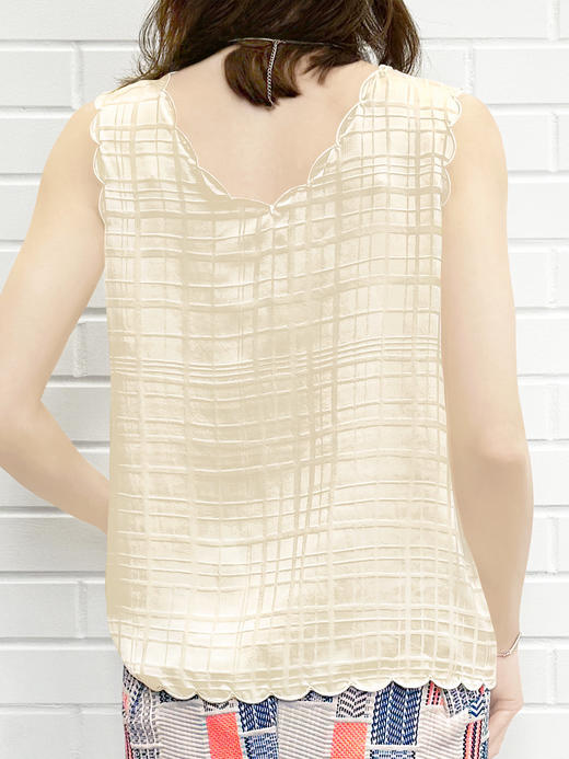 TYNVIE 波浪边车花背心 - 米白 商品图3