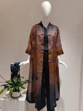 2F阿瓦塔桑蚕丝风衣F23043