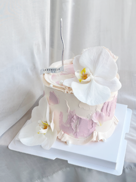 温婉女神 · 奶油霜蛋糕